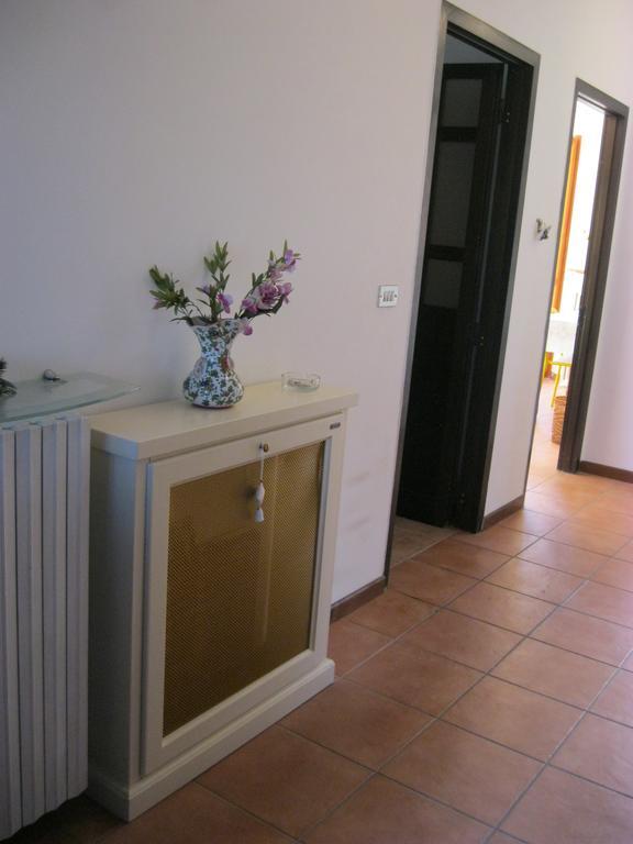 Apartment Via Vittoria Bastia Umbra Habitación foto