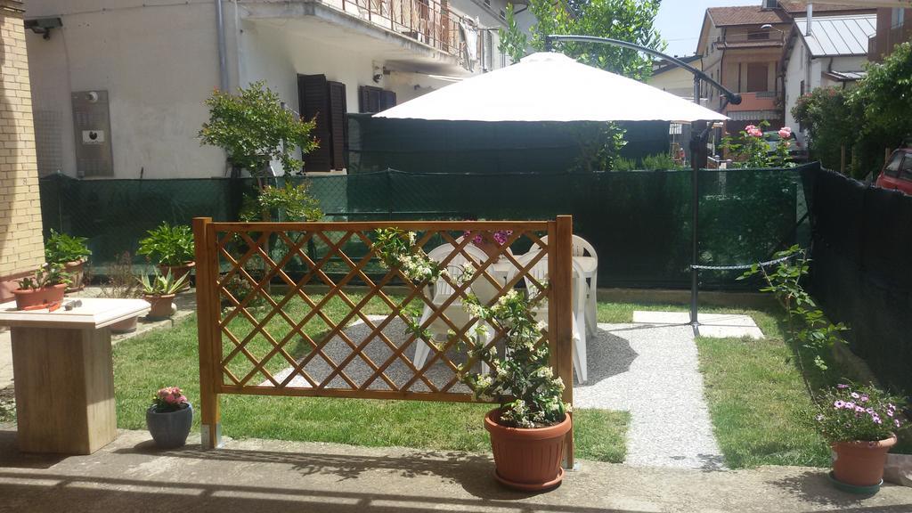 Apartment Via Vittoria Bastia Umbra Exterior foto